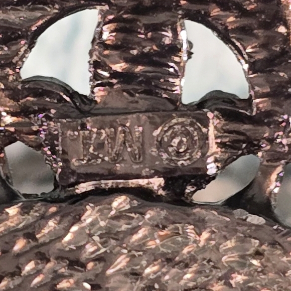 Stanley Intricate Silver Floral Holder - Picture 8 of 8